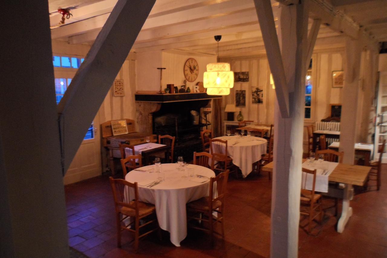 Lesperon  Hotel Et Restaurant Traditionnel L' Escalandes מראה חיצוני תמונה